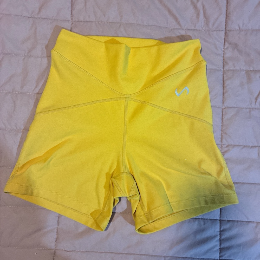 Stylish Yellow Women's Bike Shorts
